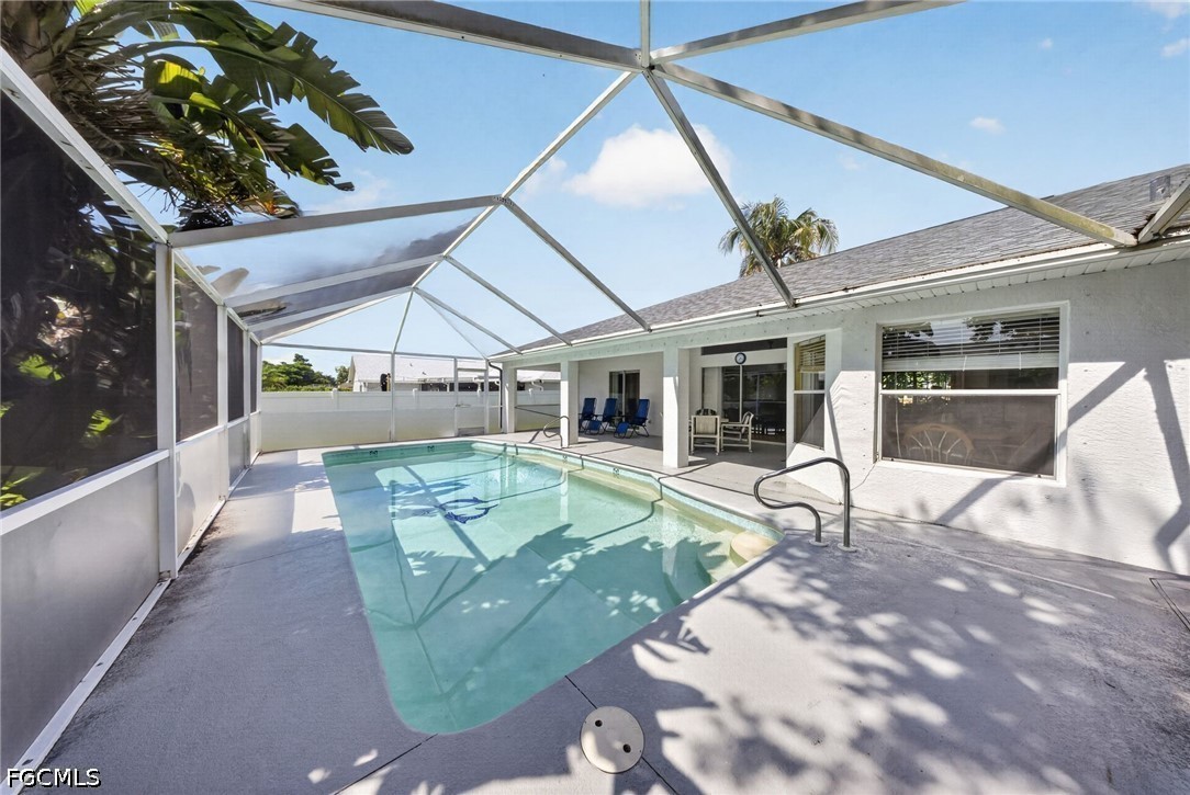 705 SW 9th Avenue