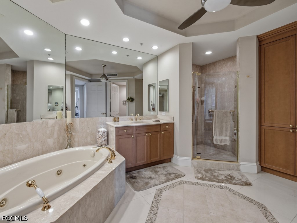 940 Cape Marco Drive, Apt 1905