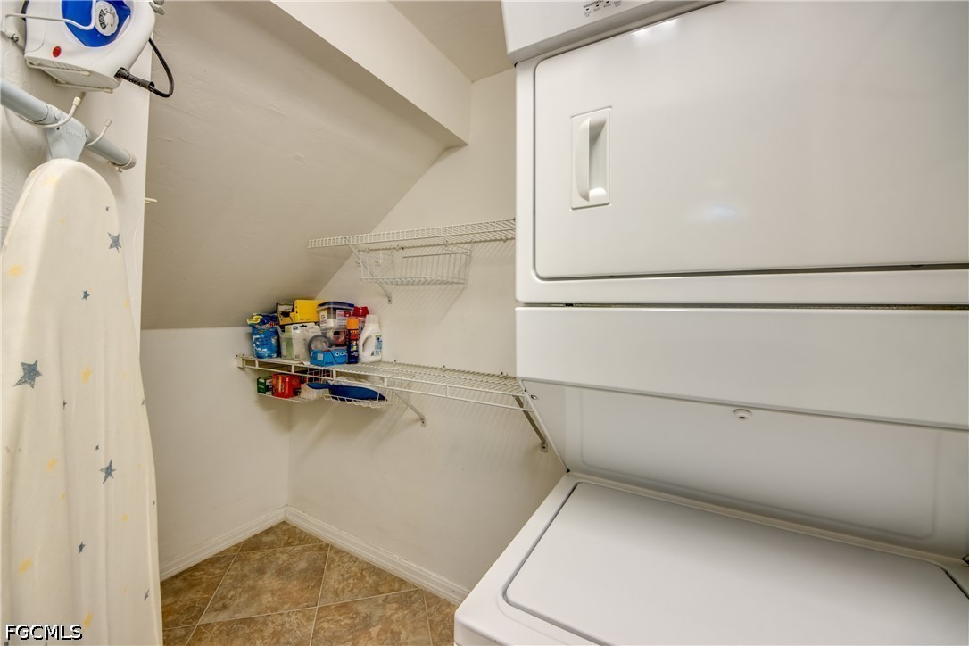 9321 Alamander Court, Apt 204