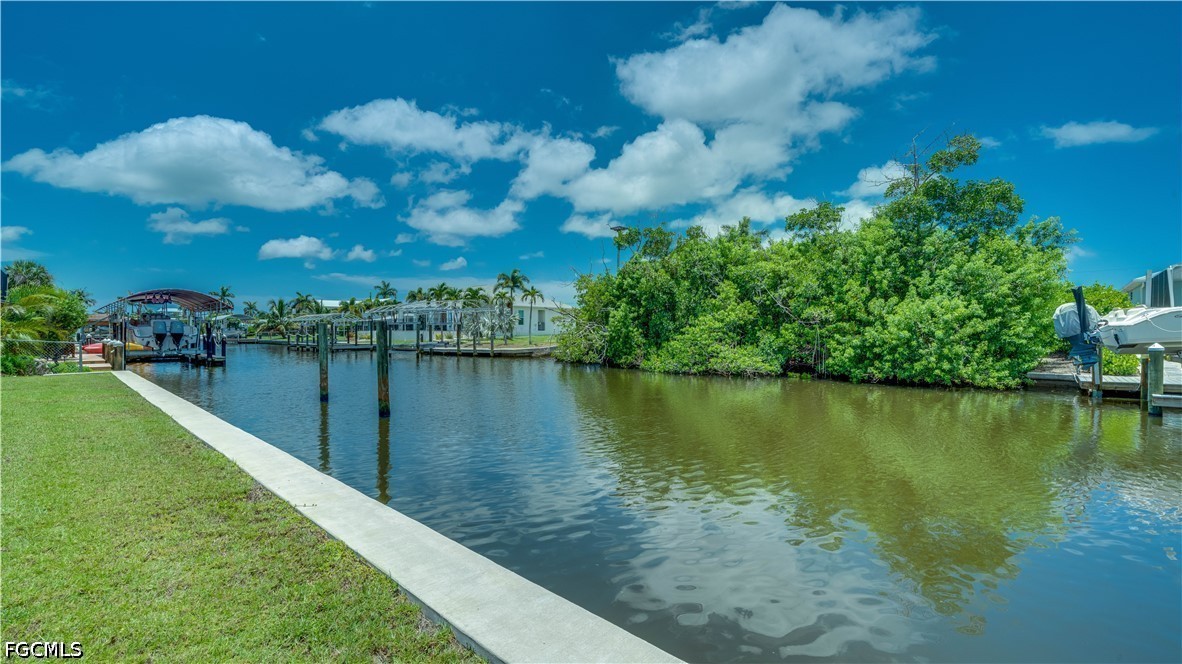 2763 Sanderling Court