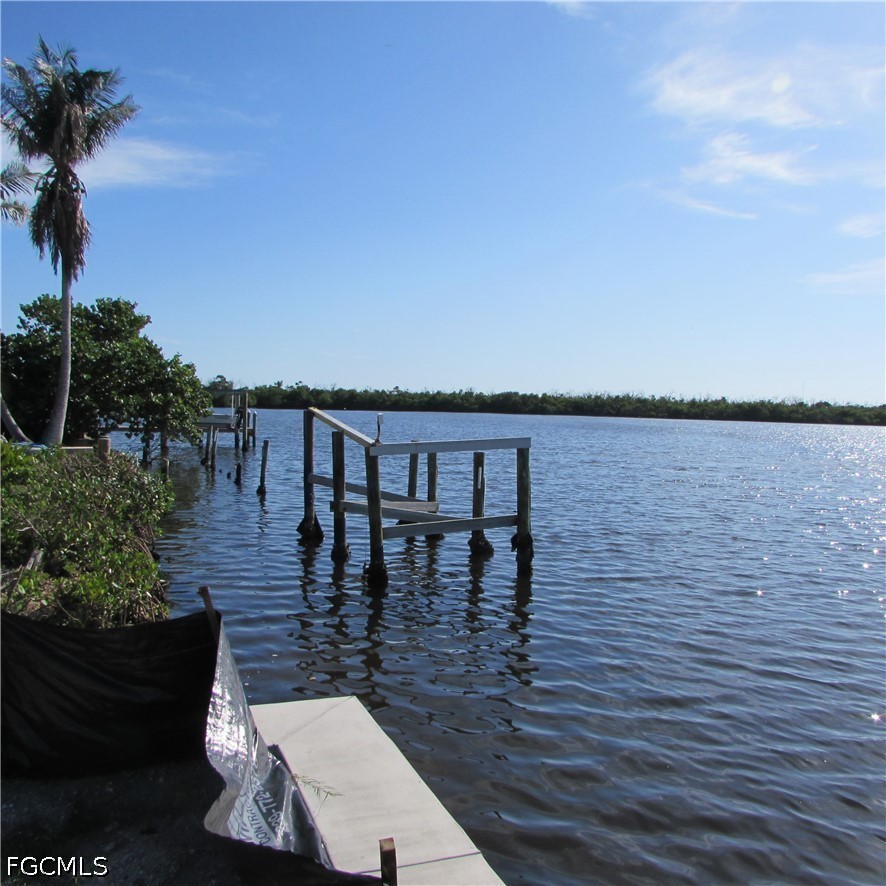 4748 Pine Island Road