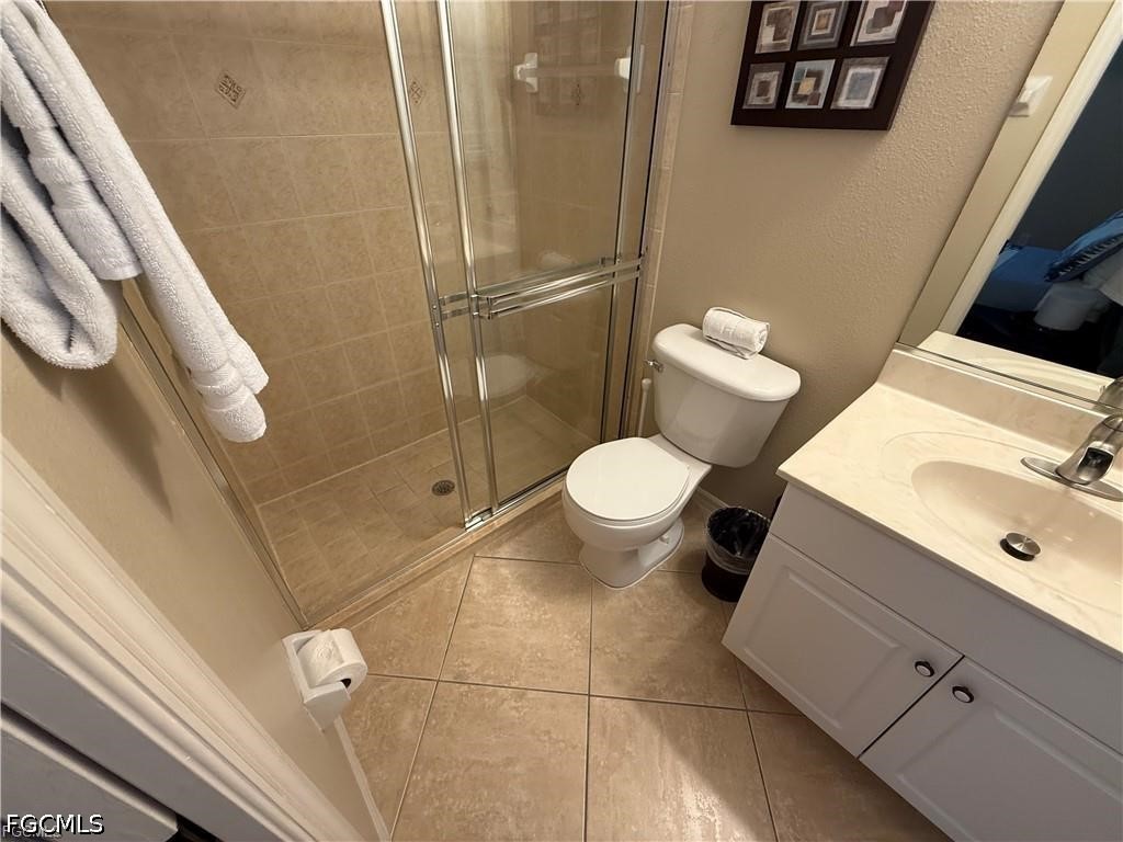3005 SW 8th Place