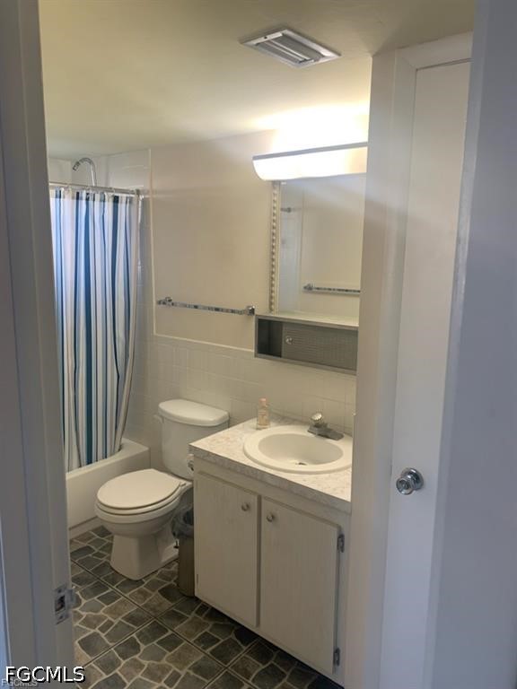 2828  Jackson Street, Apt A1