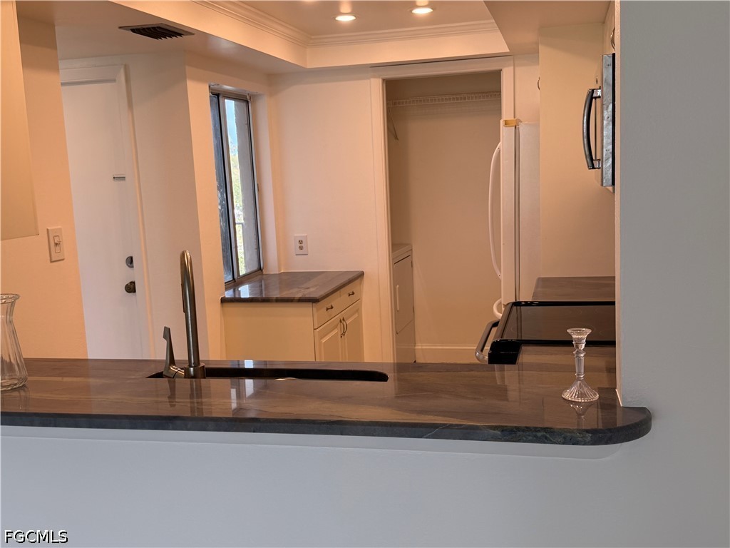 25806 Cockleshell Drive, Apt C 313