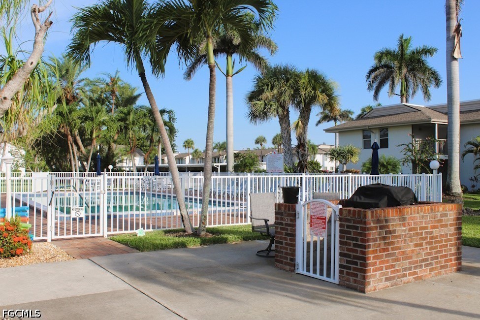 5409 Peppertree Drive, Apt 7