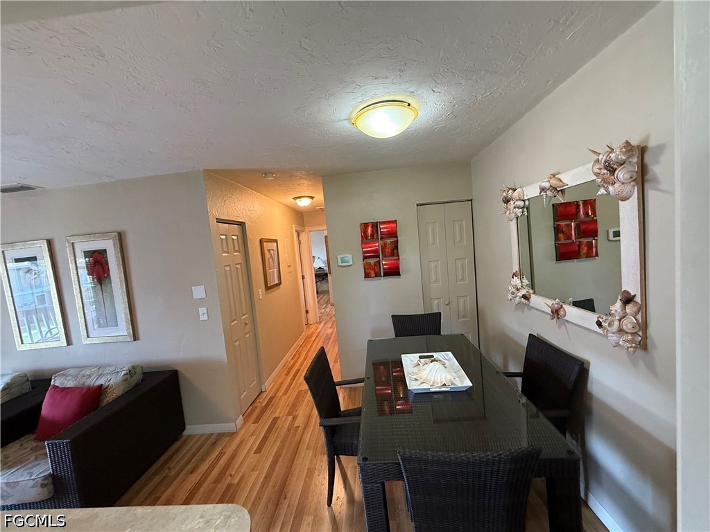 3338  Ottawa Circle, Apt 4