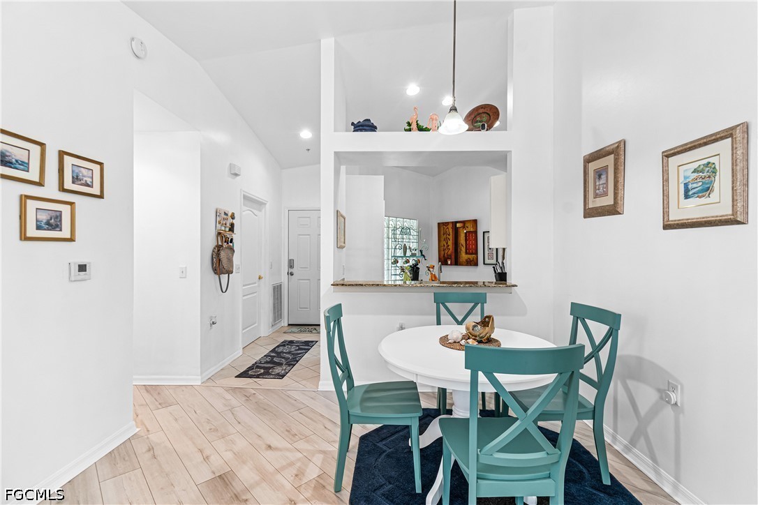 12181  Summergate Circle, Apt 204