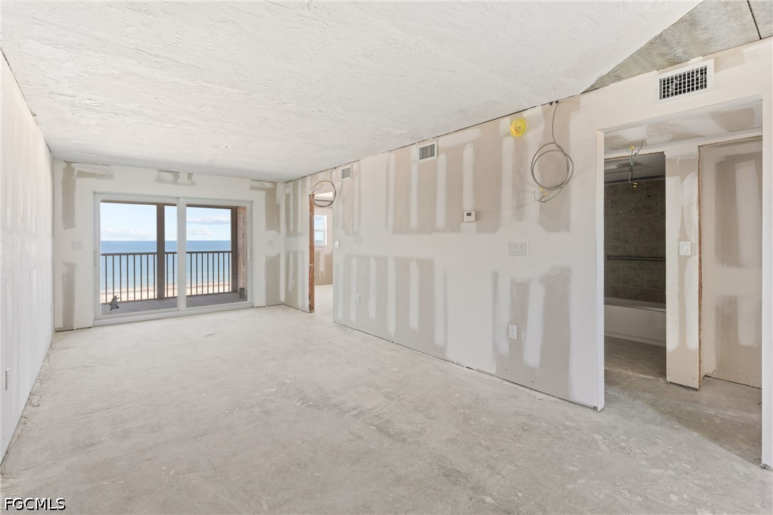 5100 Estero Boulevard, Apt 3B4