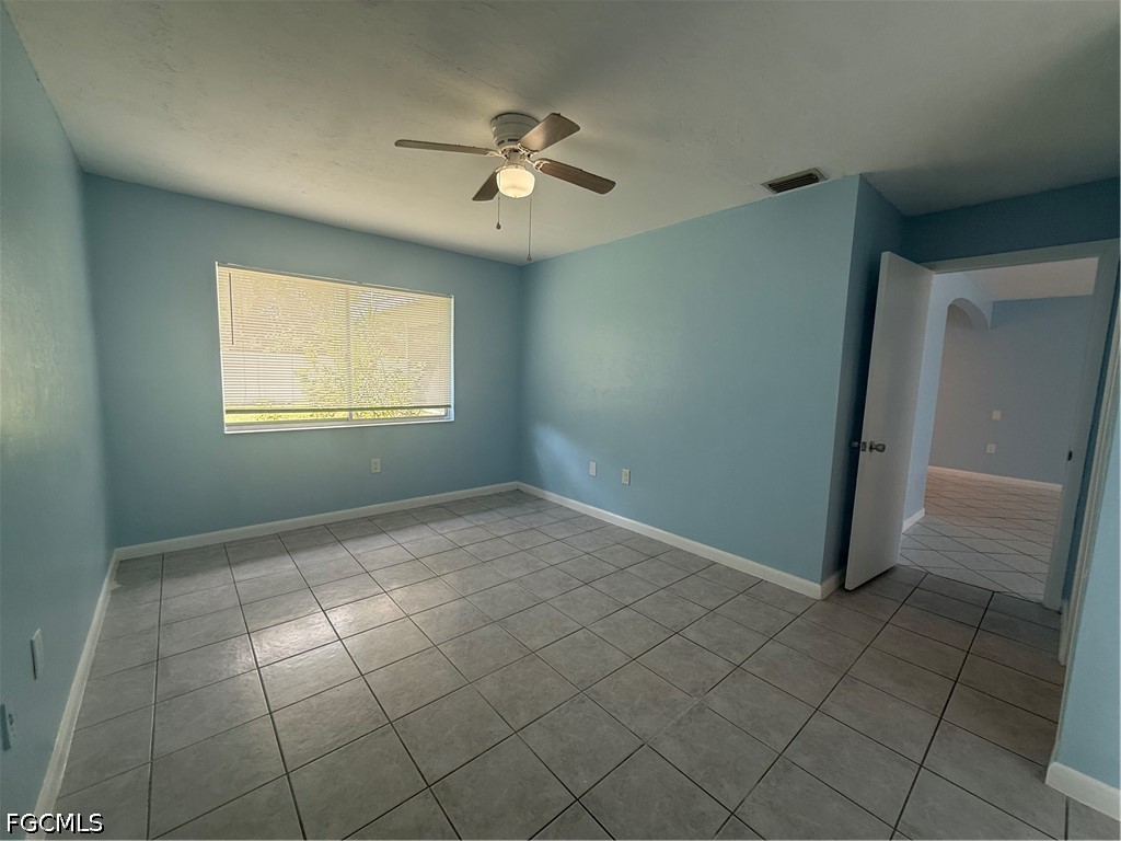 257  Cape Coral Parkway, Apt B
