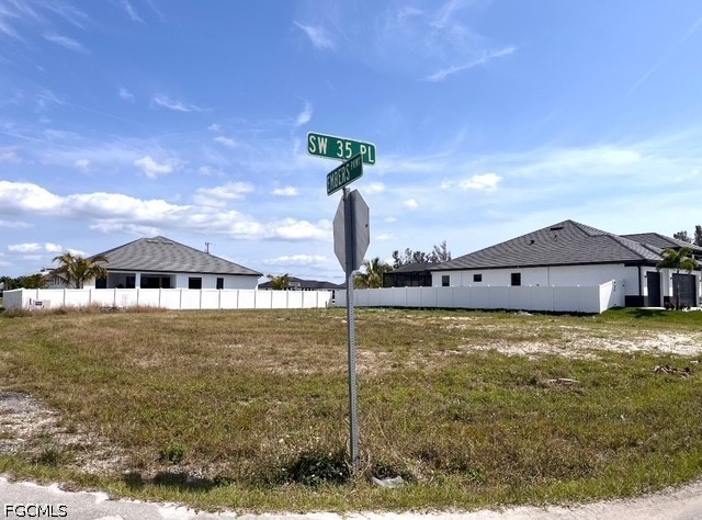 3 SW 35th Place
