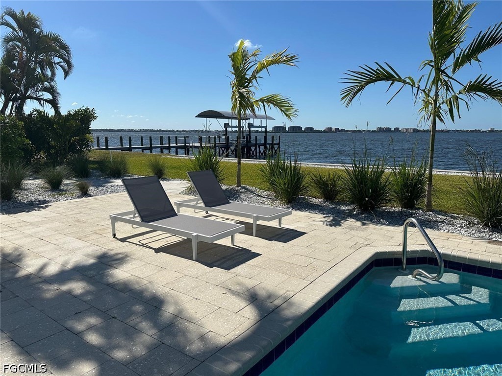 656 Coral Drive