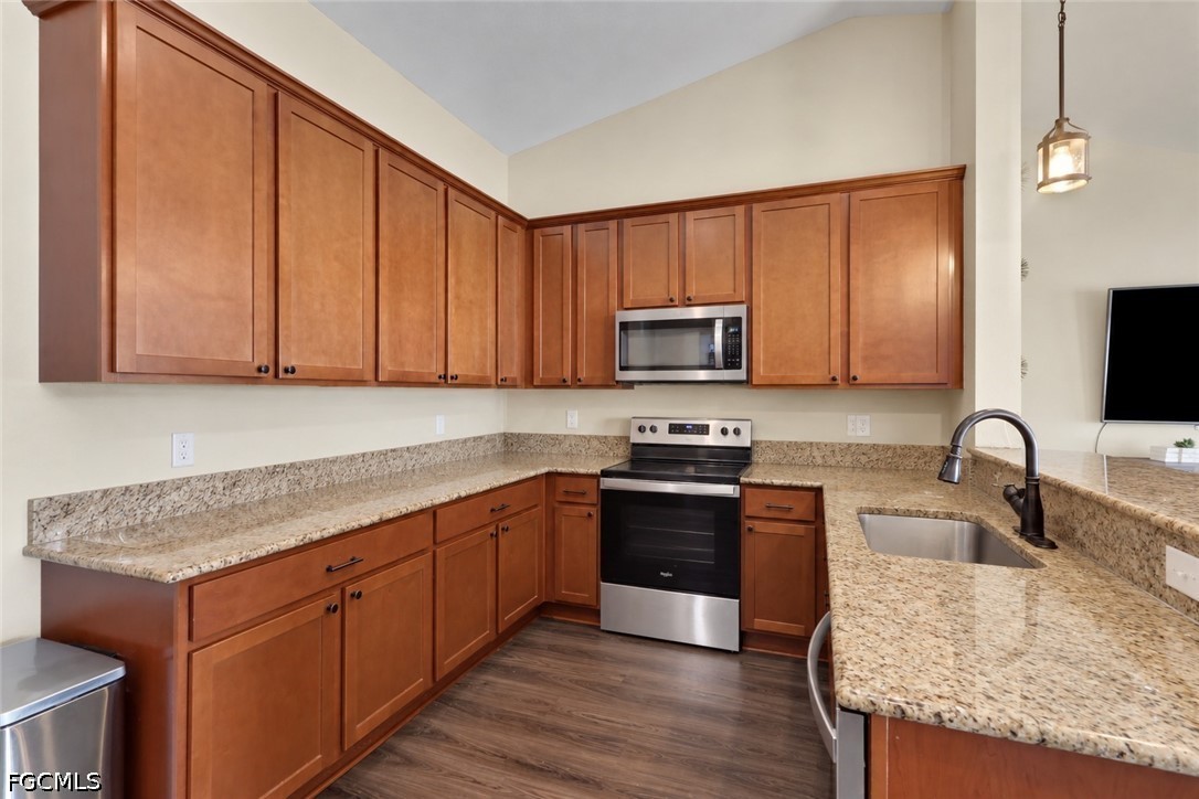 327 SW 31st Street