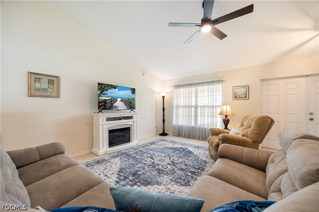 324 SW 21st Terrace