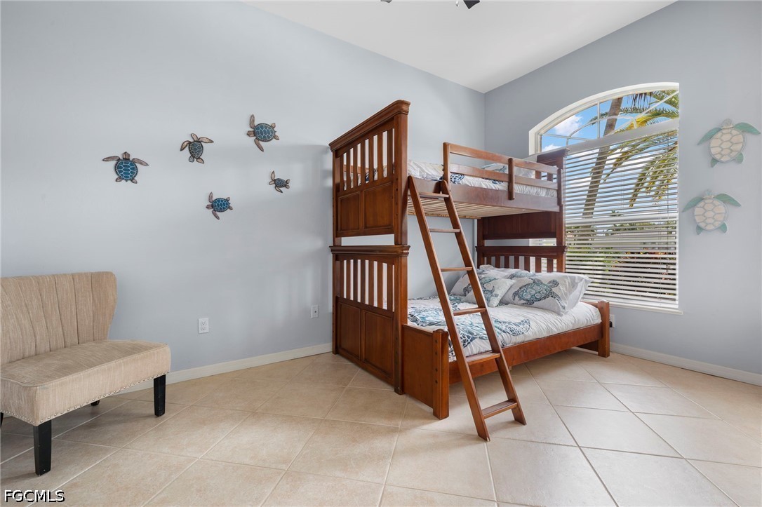 1811 SE 37th Terrace