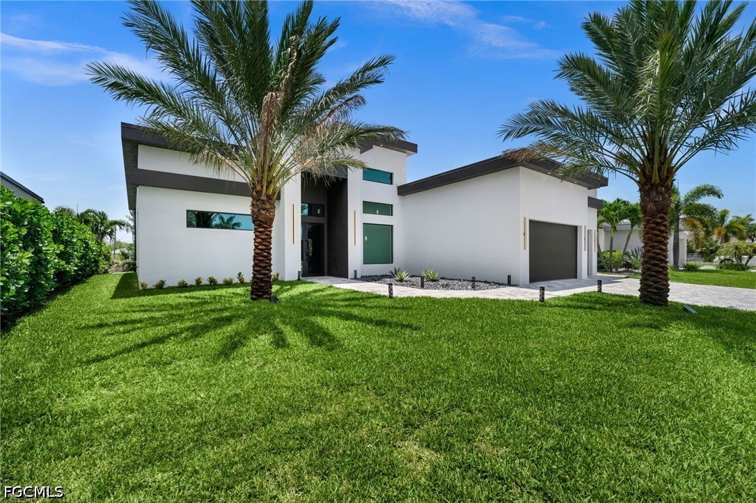 2833 SW 17th Place