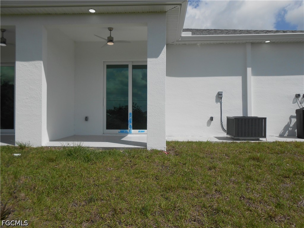 320  Poplar Street