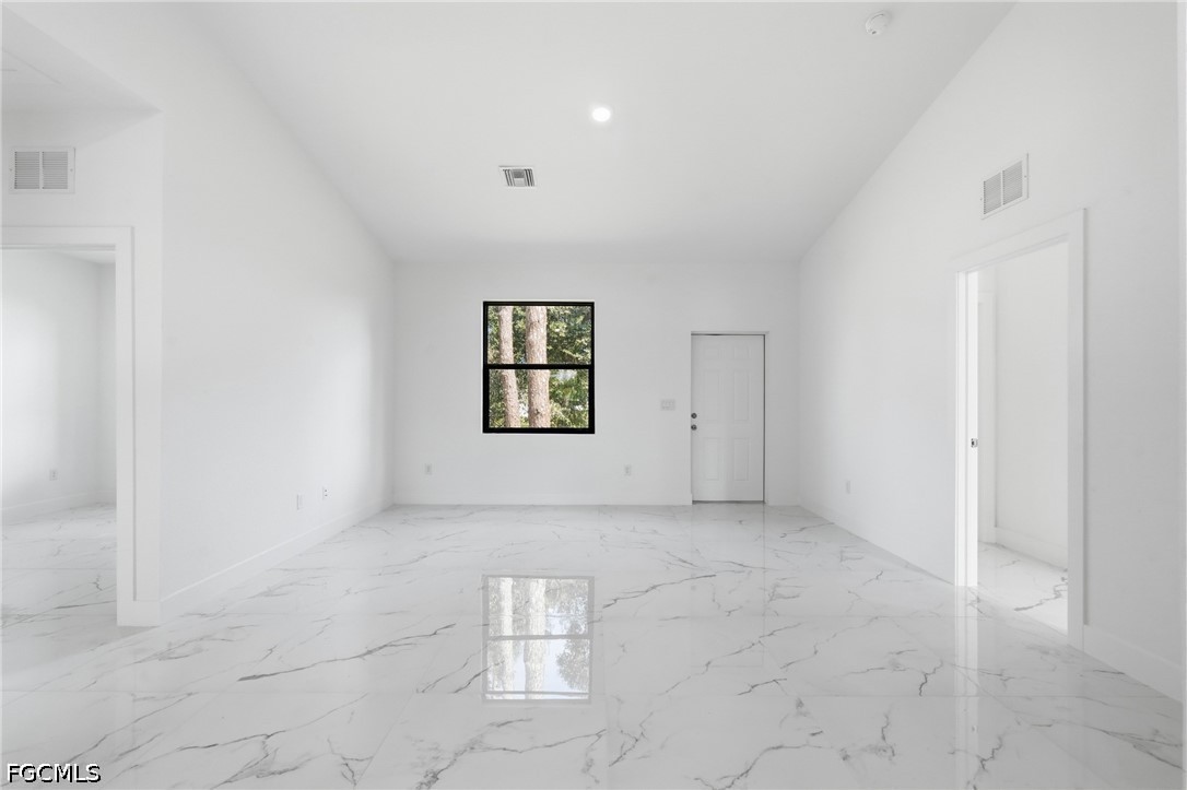156 Carousel Avenue