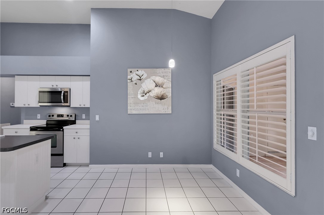 22203  Seashore Circle
