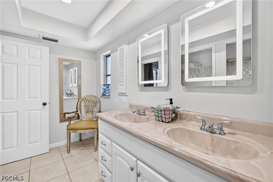 3937 SE 9th Court