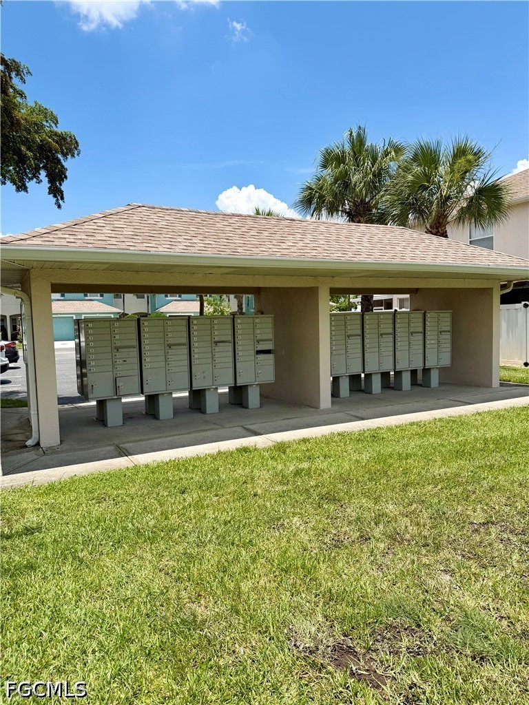 3618 Pine Oak Circle, Apt 105