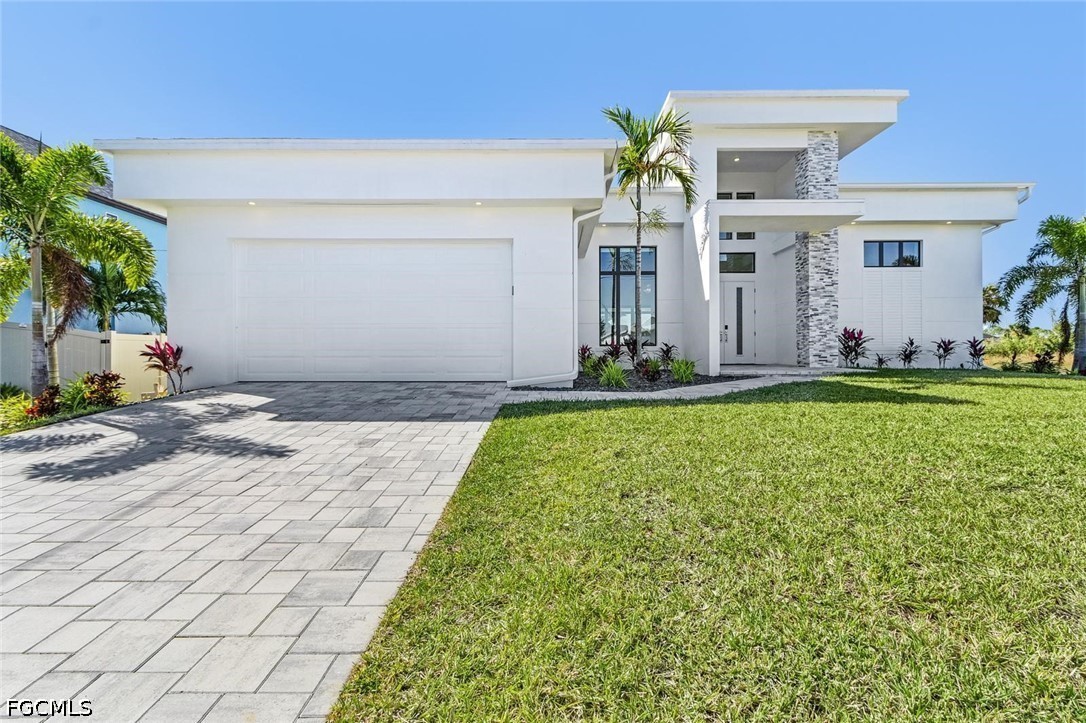 4337 NE 9th Court