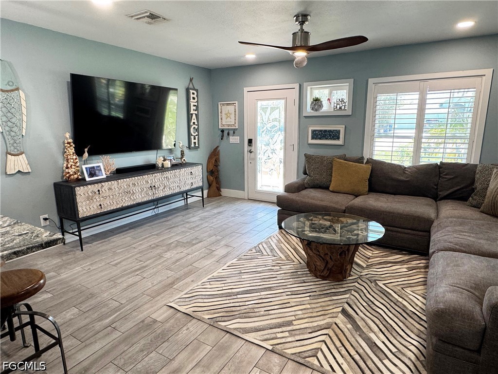 3772  Tropical Point Drive
