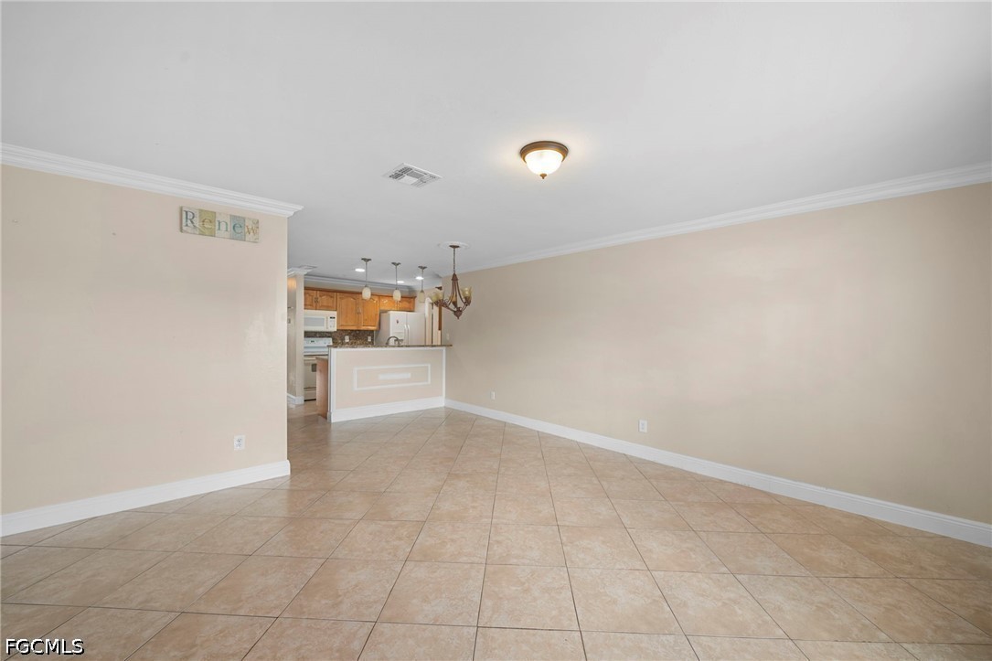 3402 santa barbara Boulevard