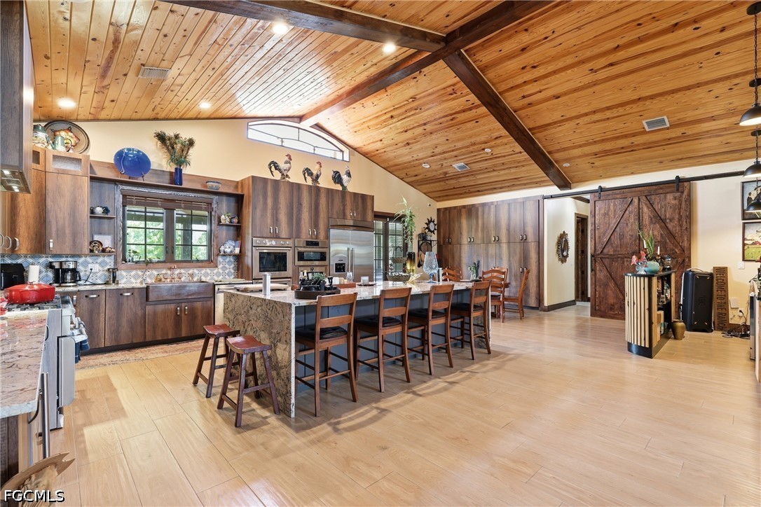 842 Hunting Club Avenue