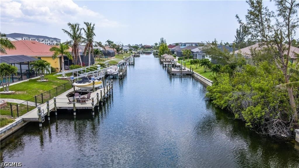 3429 SW 17th Place