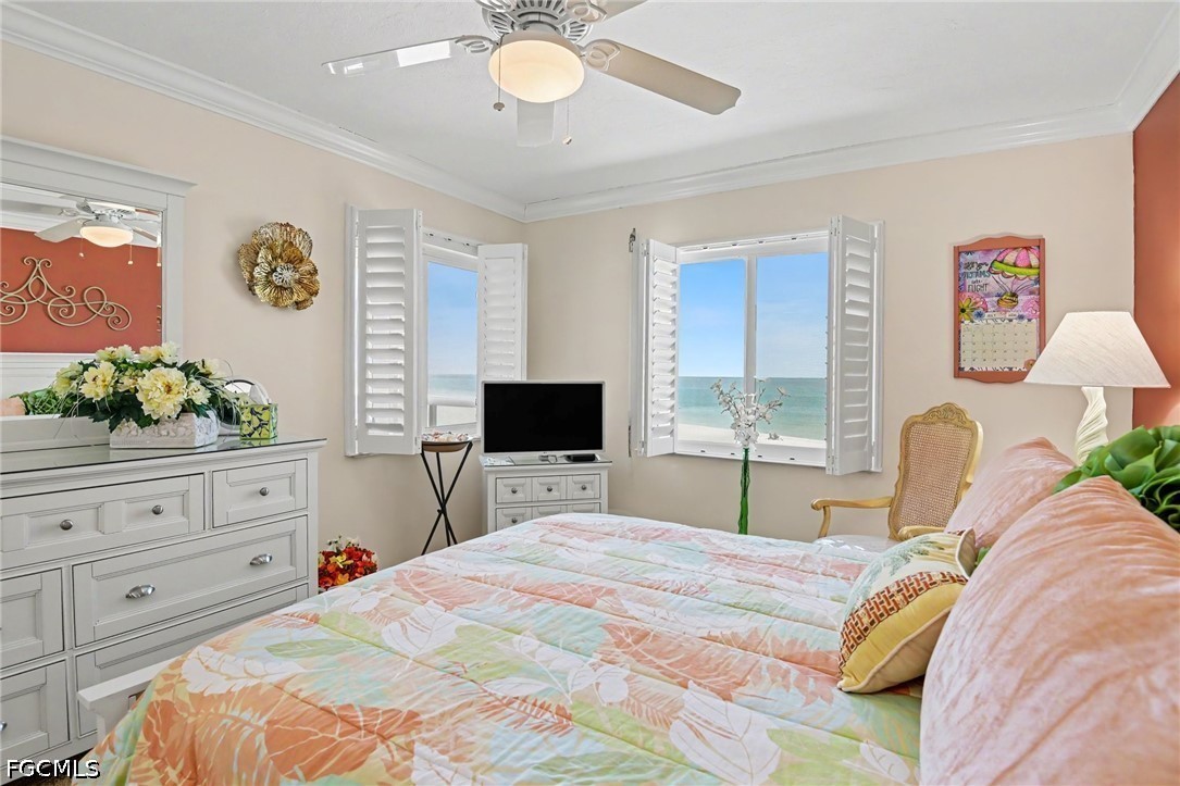 7400 Estero Boulevard, Apt 329
