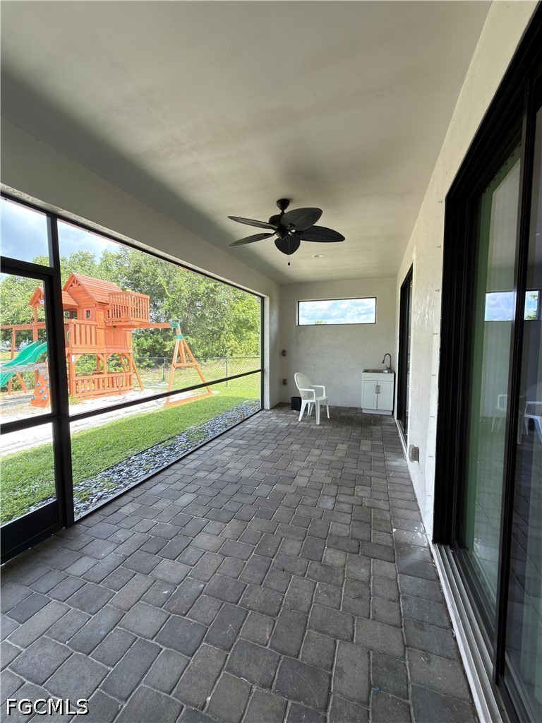1504 SW Santa Barbara Place