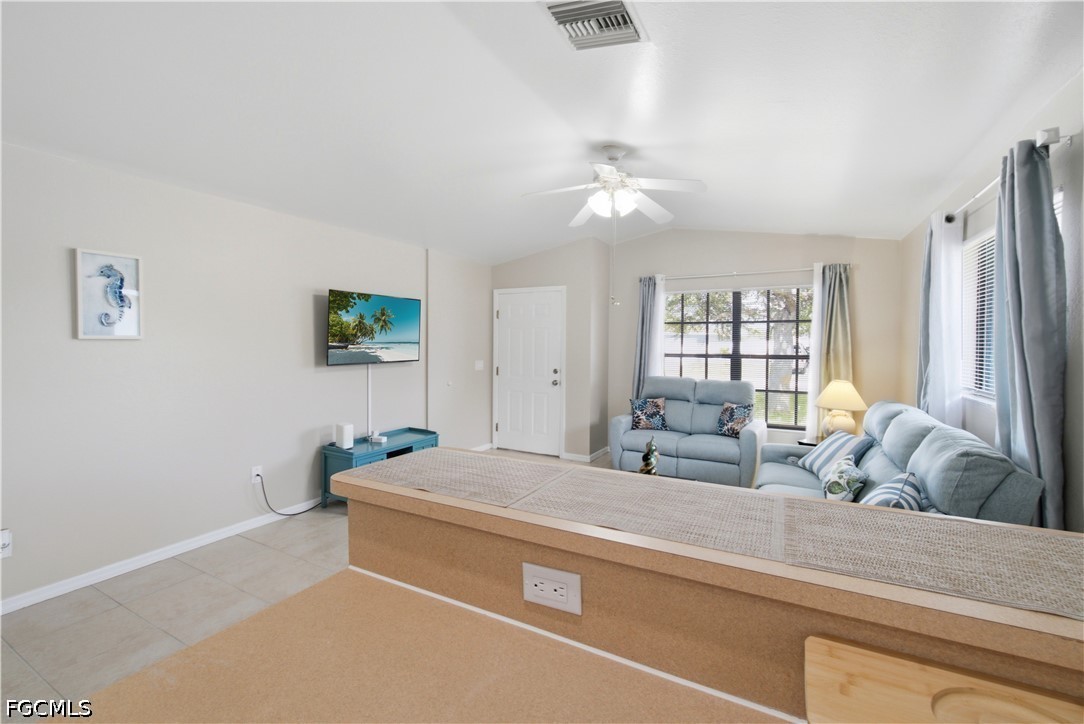 1712 SW Santa Barbara Place