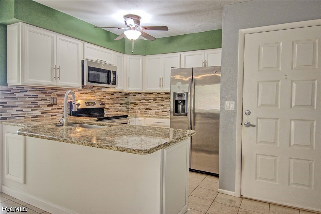 1100 Pondella Road, Apt 807