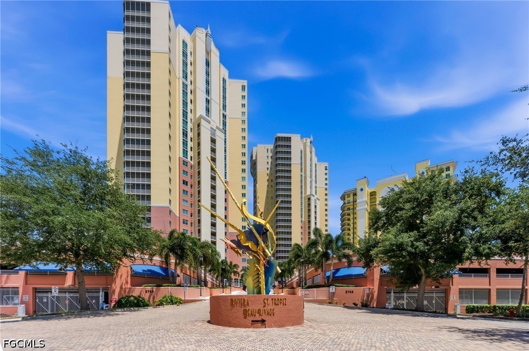 2743 1st Street, Apt 102