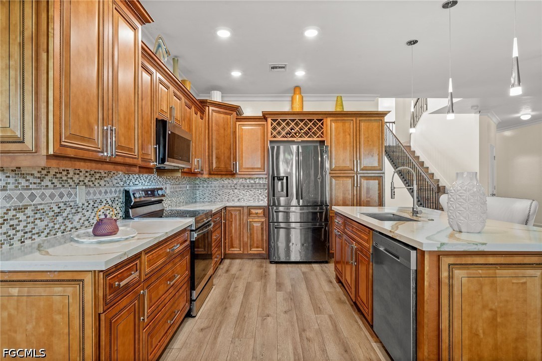 1541  Birdie Drive