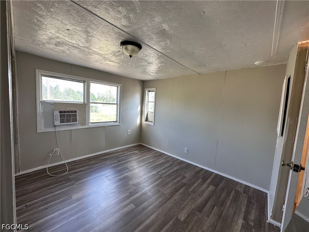 8086  Heck Drive, Apt 1A