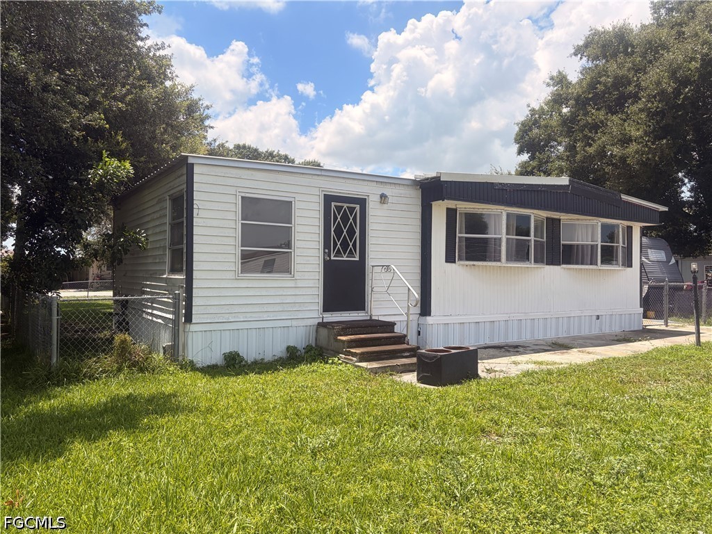 809  8th Street
