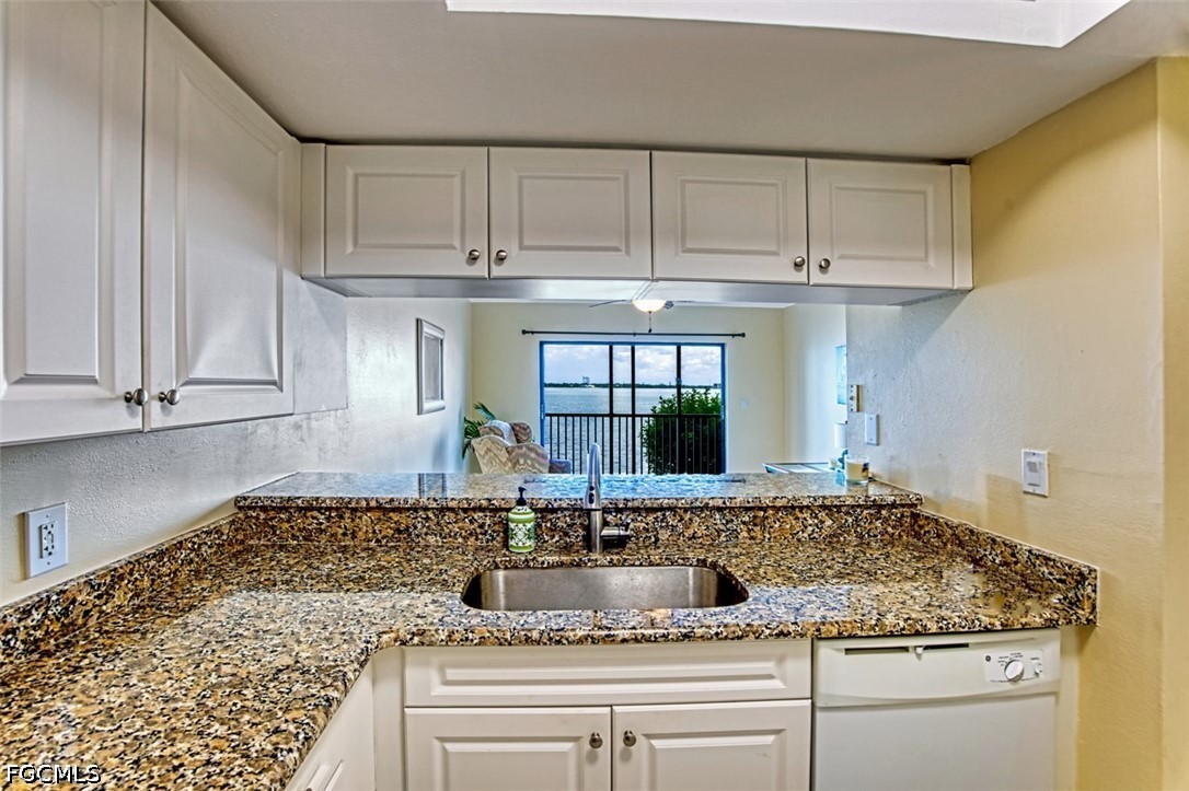 1900  Virginia Avenue, Apt 102