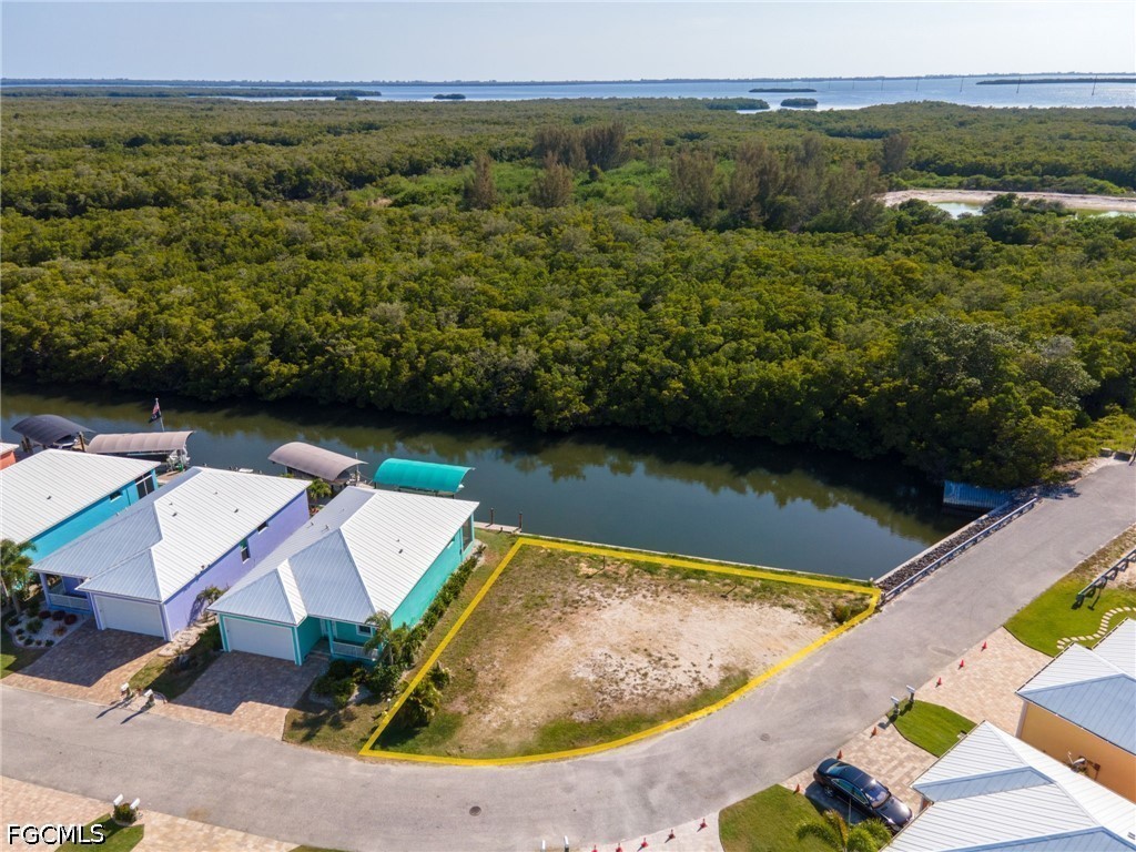 3155  Trawler Lane