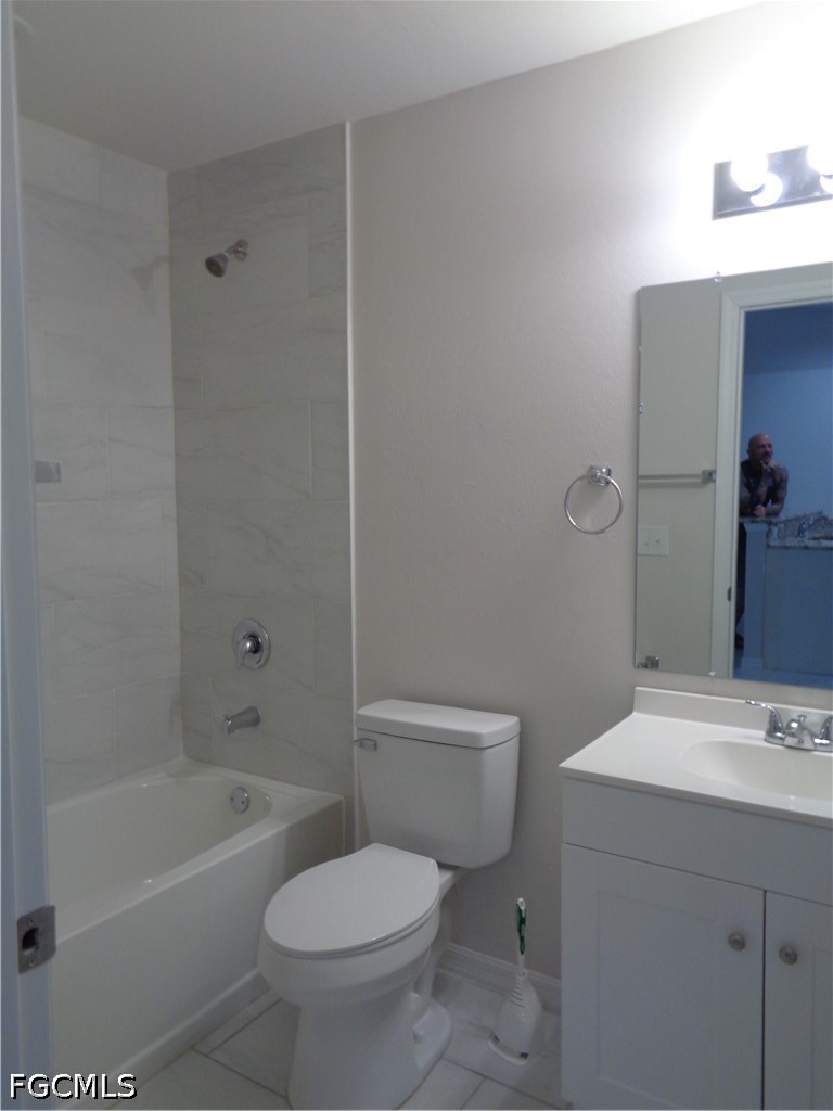 3816 SW 15th Place