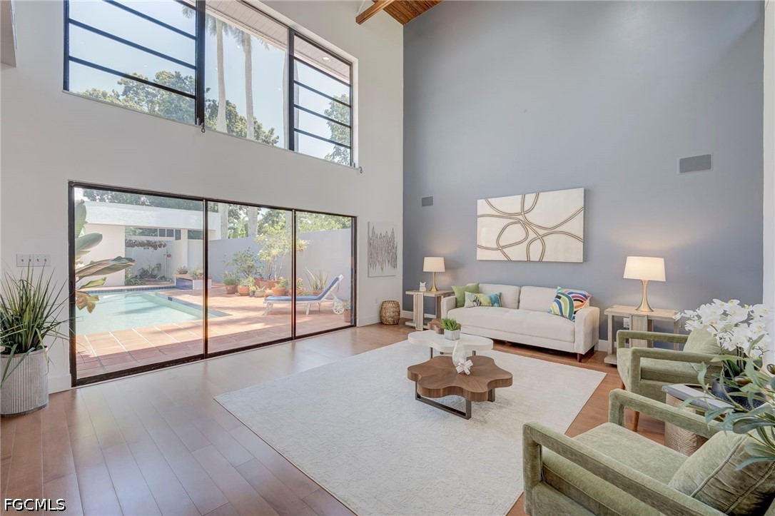 1215  Caloosa Drive