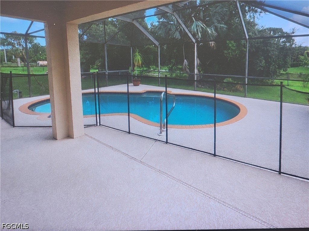 237 Rue Labonne Road