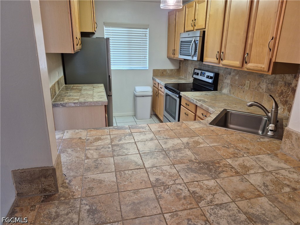 830 SW 48th Terrace, Apt 3