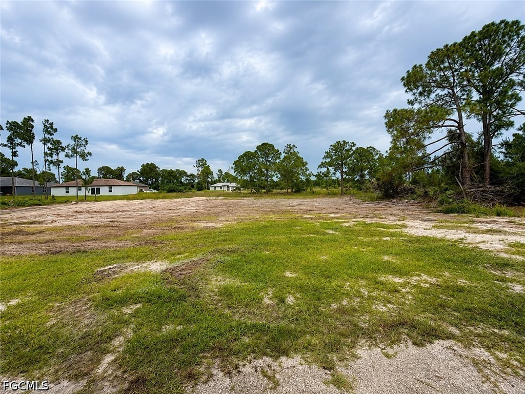 843  Dante Avenue