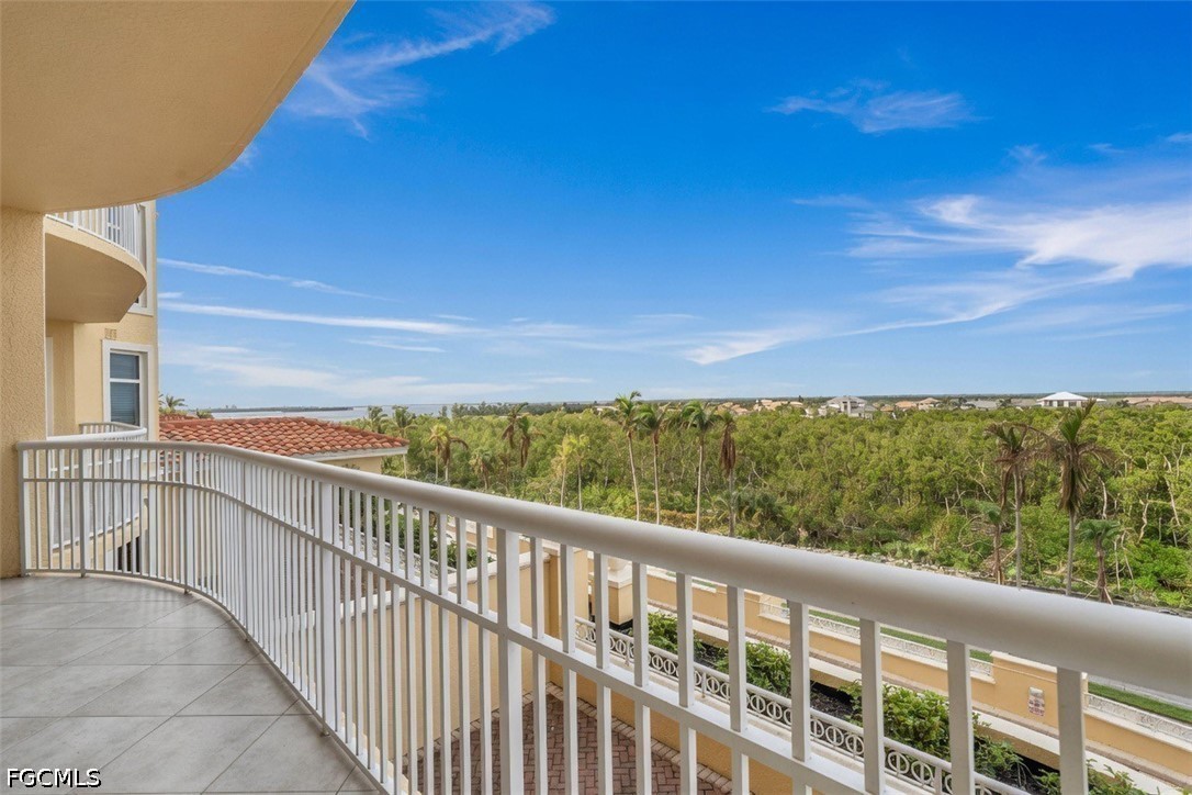 6081 Silver King Boulevard, Apt 202
