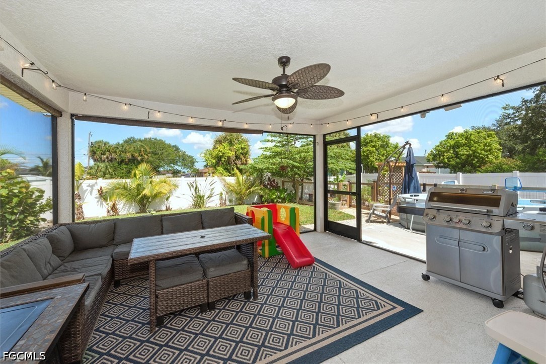 4008 NE 22nd Place