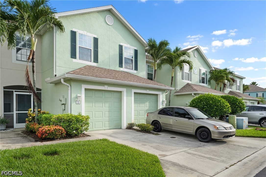 3647 Pine Oak Circle, Apt 103