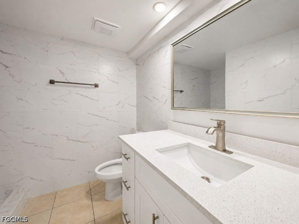 1830 Maravilla Avenue, Apt 801