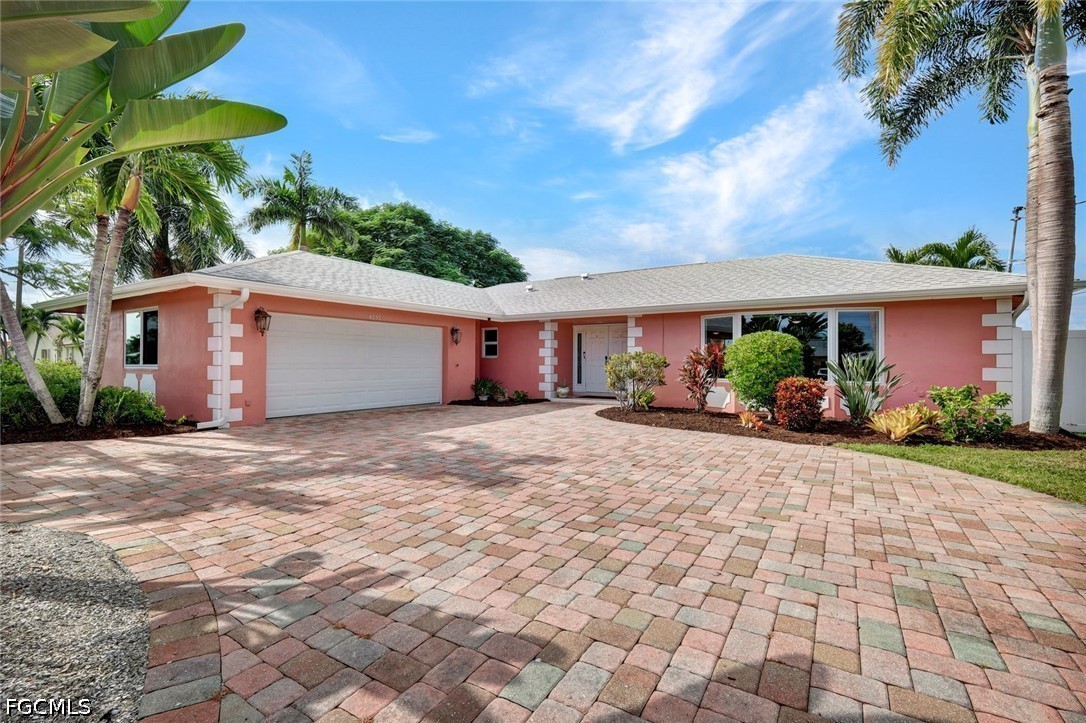 4232 SE 8th Place