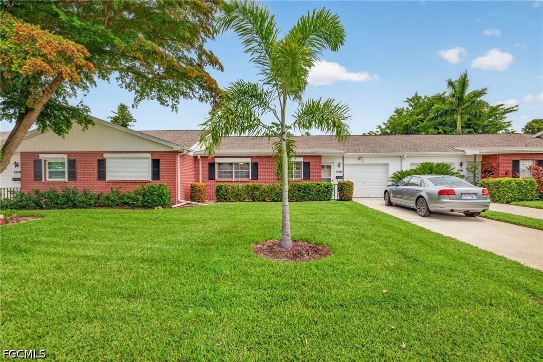 6913 Birdie Way